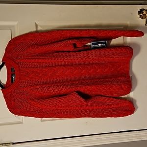 Hunters Run Vintage Cable Knit Sweater